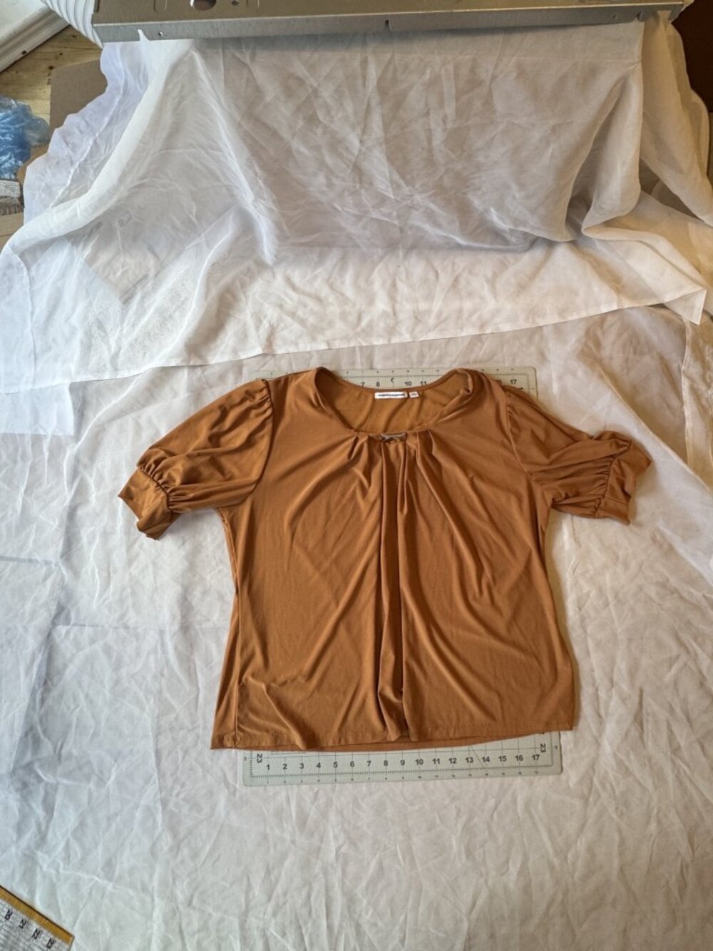 Notations Petite XL Caramel Pleated Short Sleeve Top PXL